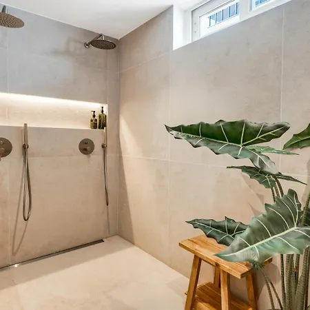 Vacation Marbella I Ava, Private Heated Pool, Rooftop Hot Tub, Sauna, Luxury Interior, Close To Golfs, Beaches And Puerto Banus Villa